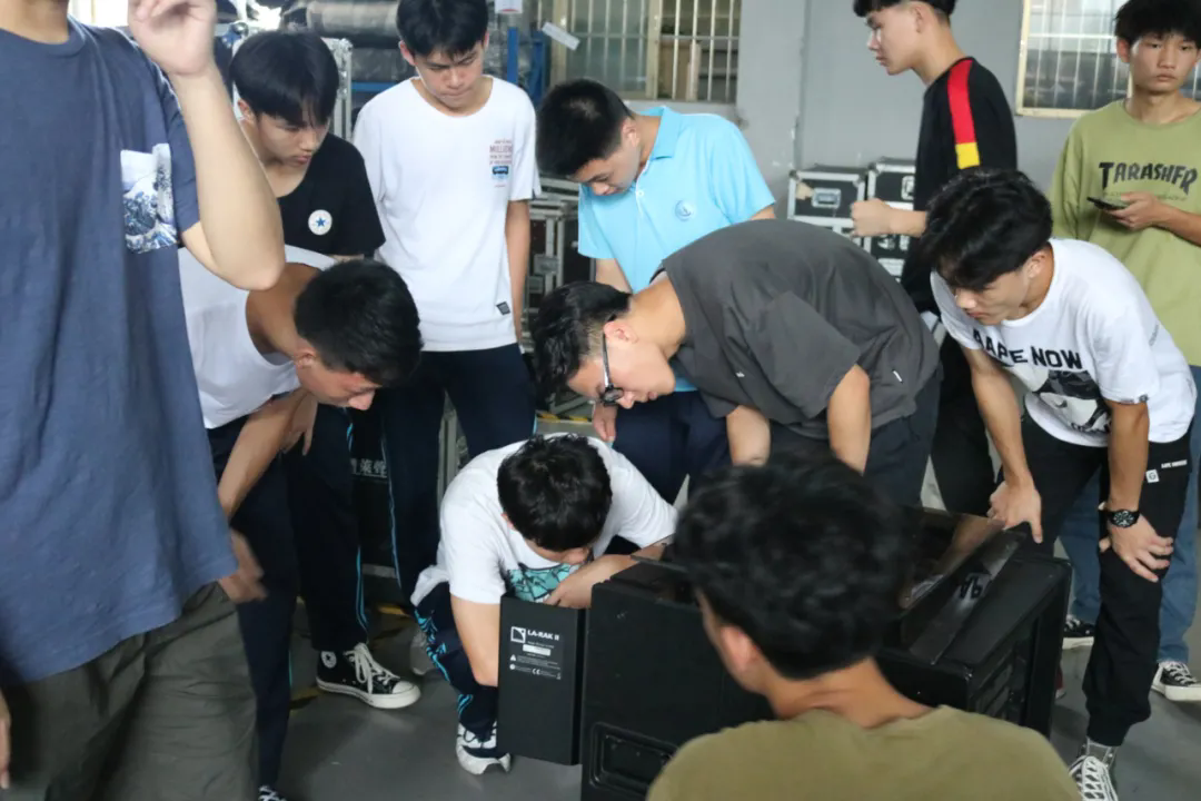 640 (2).webp (17).png 640 (2).webp (17).png